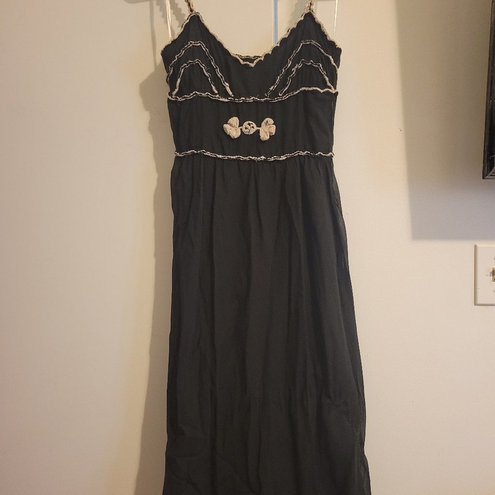 DRESS